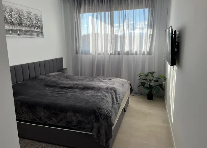 Camporrosso Serpentine 10b Apartman